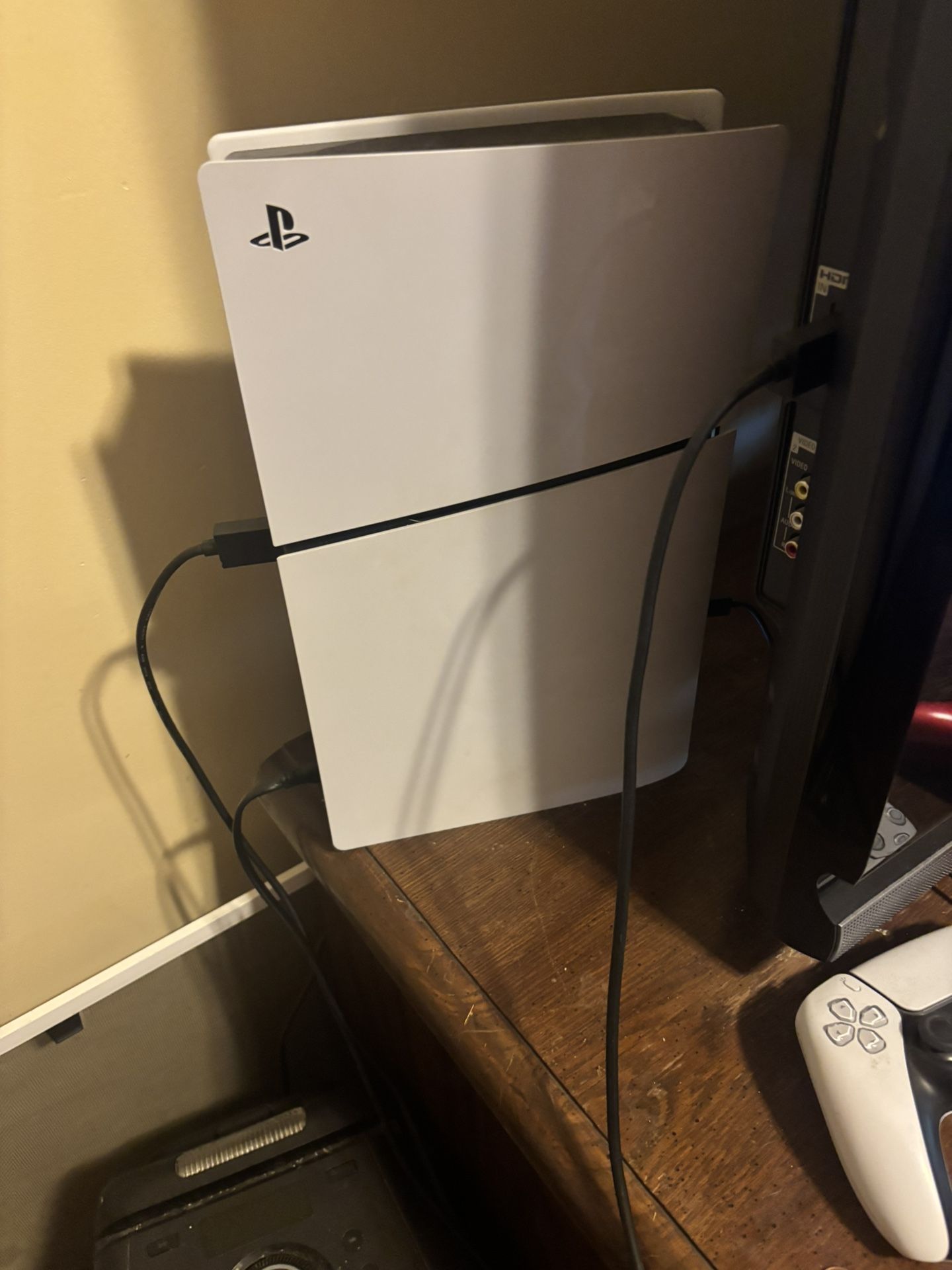 Ps5 With 2 Controllers All Cords And NBA 2k25 Only Had It Less Than 1 Year And A Half Price Is Negotiable