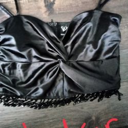 Ladies Size Medium Windsor Crop Top 