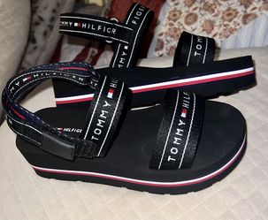 Tommy Hilfiger Sandals Women’s Size 6