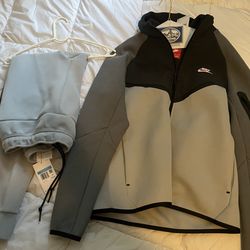 New season Nike tech size M