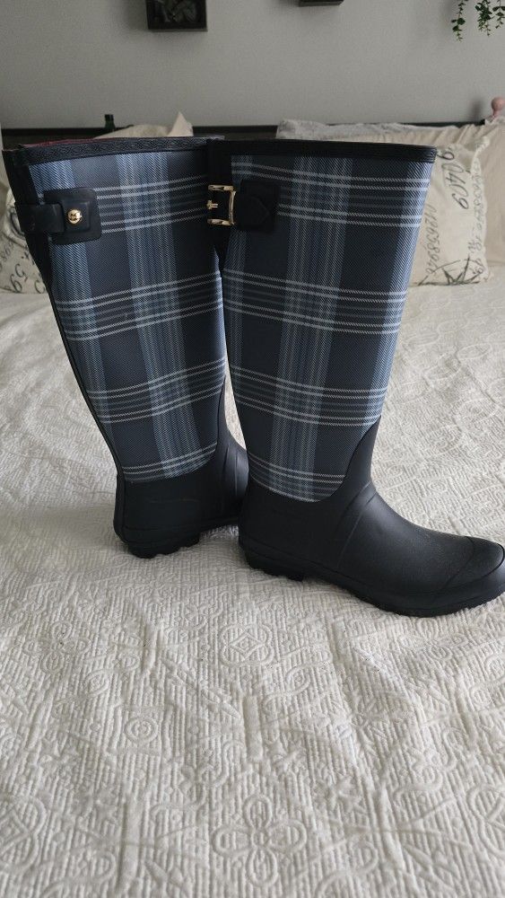 rain boots