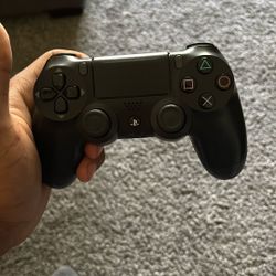 PS4 Controller 