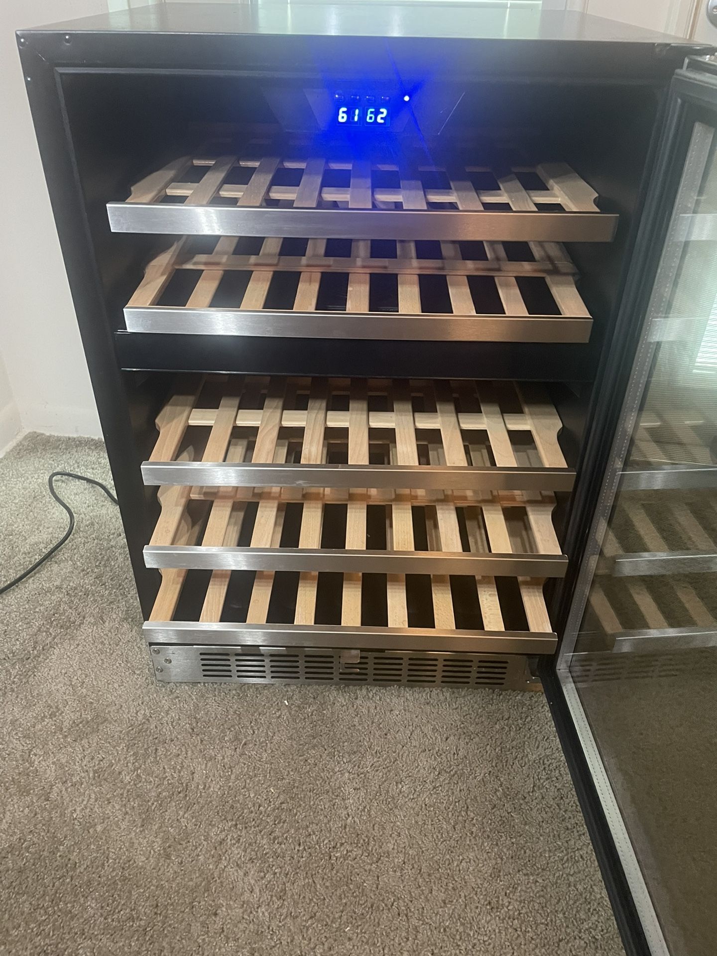 Wine Cooler / Mini Fridge