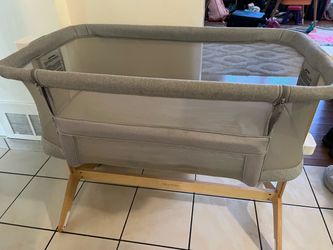 Newton Bassinet & bedside sleeper