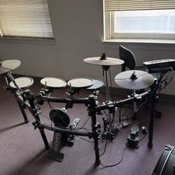 Simmons Drum Kit