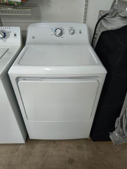 Matching GE washer and dryer set