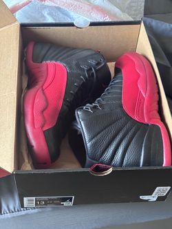 Jordan 12 Black/Varsity Red Size 13(Flu Game)