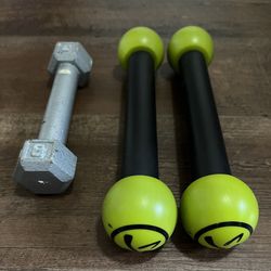 Zumba Lightweight Shake Weights and a dumbbell 