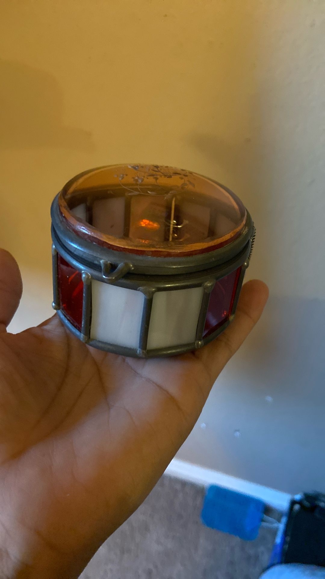 Beautiful Vintage Stained Glass Jewelry Box 