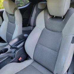2015 Hyundai Genesis Coupe Seats
