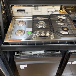 Monogram 36” Gas cooktop