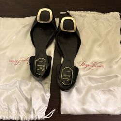 Roger Vivier Black Leather Flats with Buckle - Size 37.5-38