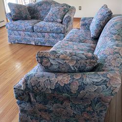 Pennsylvania House Sofa & Love Seat 