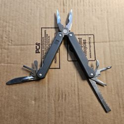 Multi tool. New. $20