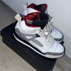 Womens Jordans size 7y