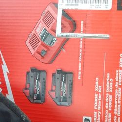 Milwaukee M18 Red Lithium FORGE  XCB.O Dual Battery Starter Kit 