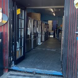 APPLIANCES FOR SALE ON  TUJUNGA AND VANOWEN ST  North Hollywood New And Used Stove, Refrigerador , Set Washer And Dryer Dishwasher Stackable 