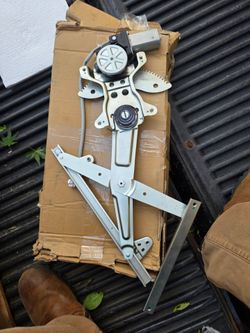 camry window motor/regualtor