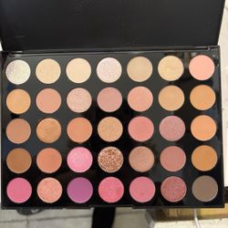 Morphe Eye Shadow , Blush Pallets