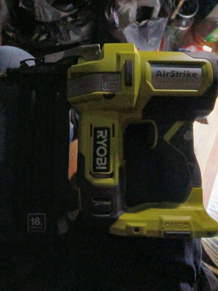Ryobi 18 gauge  Nail Gun 