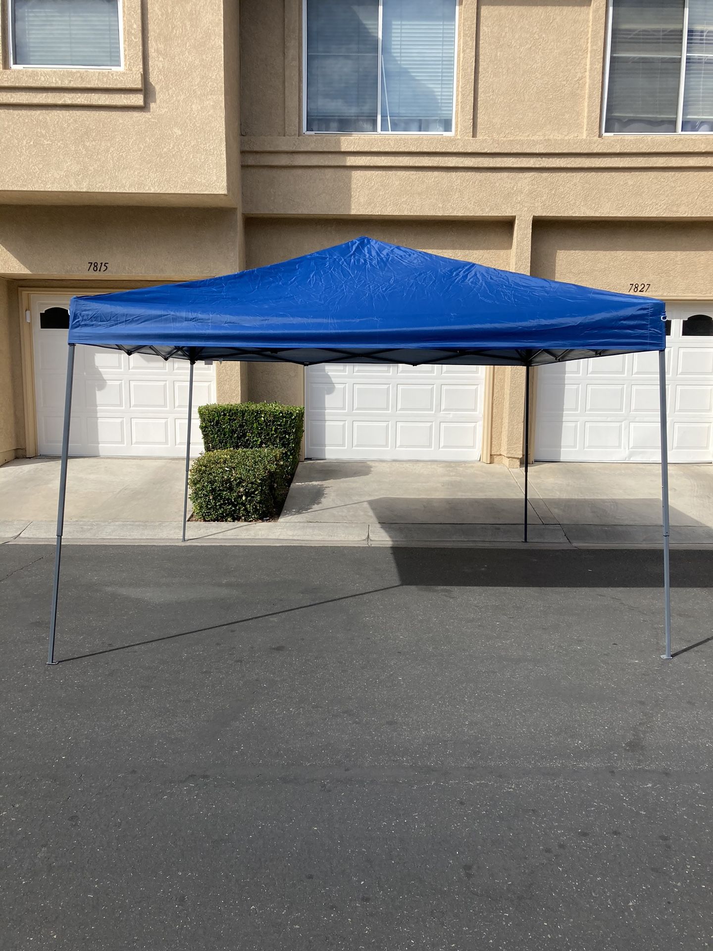 YOLI // Golden Bear Brands 10x10 Straight Leg Canopies, Included Carrying Bag With Wheels!!