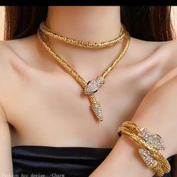 Alloy Diamonds Necklace and bracelet For Women 