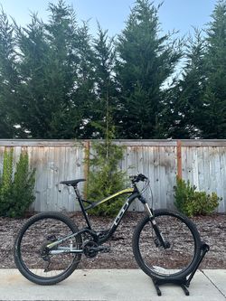 GT Sensor Elite Full-Suspension Mountain Bike – XL Frame - 27.5 wheels - Disc Brakes Trail Bicycle