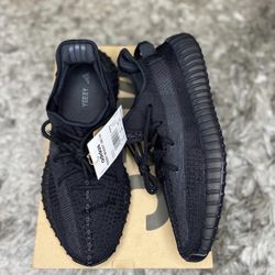 Yeezy 350 Onyx