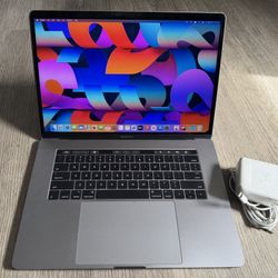 MacBook Pro 15”, 2017 Model, 2.9Ghz, I7/16GB/1TB sSD Drive , New Genuine Battery , For $230 Firm