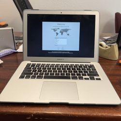 Apple MacBook Air 2017, 13 Inch