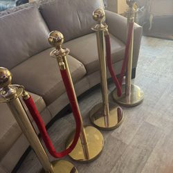 Stanchions Gold