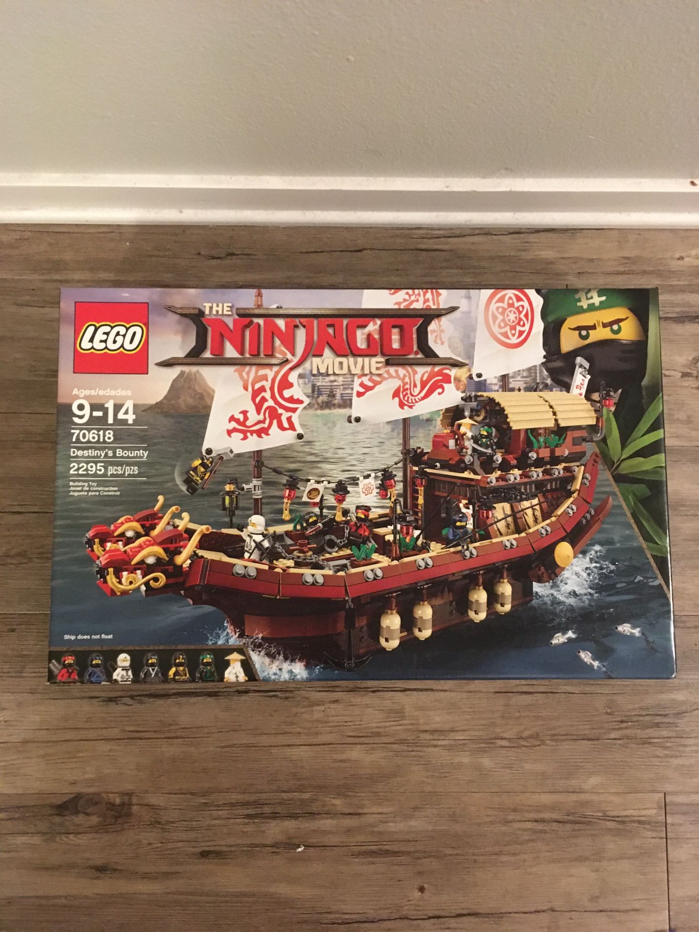 Lego Ninjago 70618 NIB Brand New Destinys Bounty 