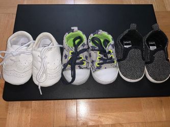 Baby shoes (3-6 months)