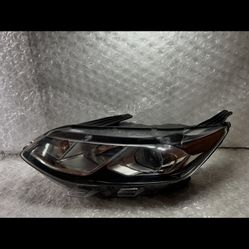 2016 2017 2018 2019 Chevy Chevrolet Volt Left Driver Side headlight OEM Insurance Quality 