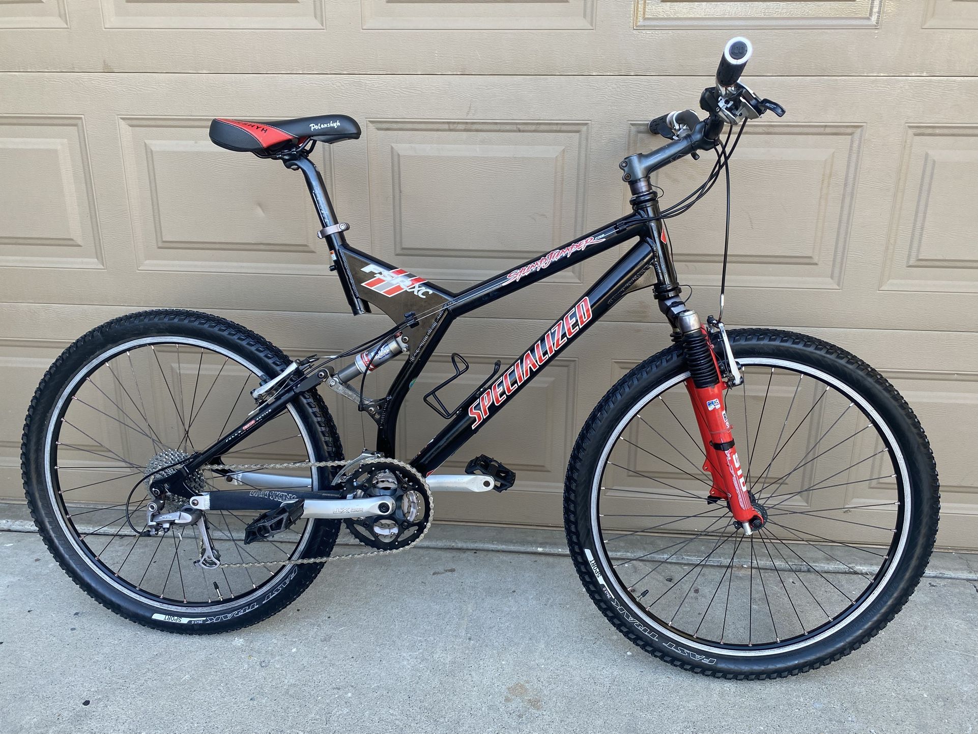 Specialized StumpJumper Mountain Bike