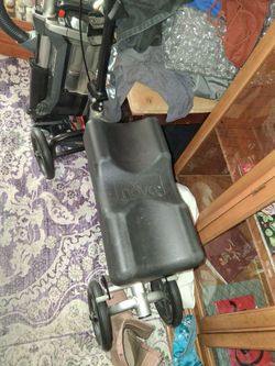 Knee scooter