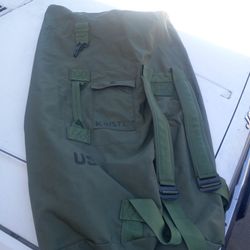 US Military Duffle Bag With Backpack Straps