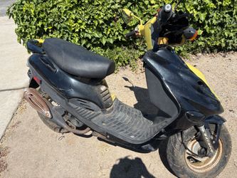 2008 Adly fox 50 cc scooter  for parts