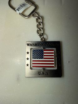 Washington D.C. USA Flag Keychain - Silver Tone with Red, White & Blue