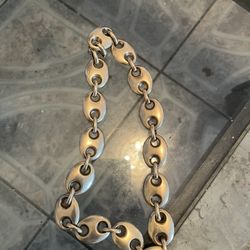 10k Gucci Puff Necklace