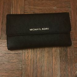 Micheal Kors Wallet 