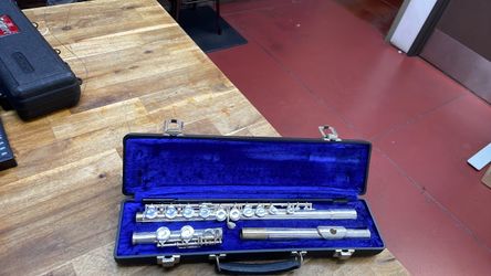 Gemeinhardt 2SP Flute with case