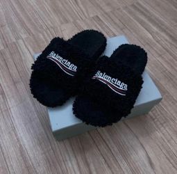 Balenciaga slides