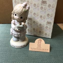 Precious moments Collectible 