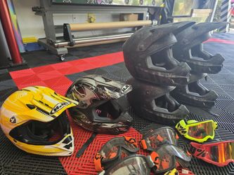 Cascos y botas, helmets, alpinestars