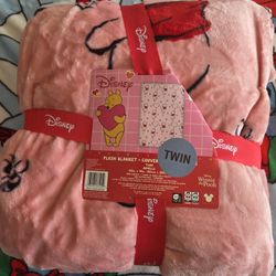 Winnie The Pooh Valentines Blanket