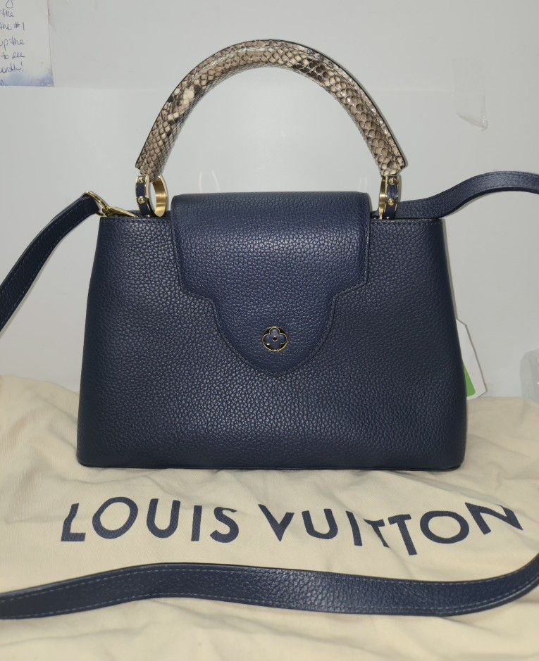 Louis Vuitton Shoulder Bag 
