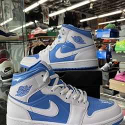 Air Jordan 1 Mid Legend Blue