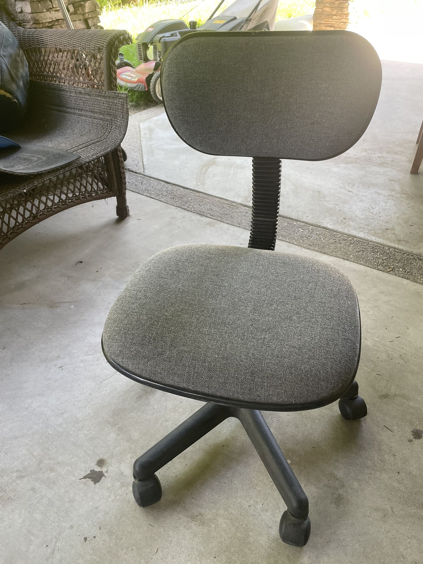Previously Owned Gray Office Chair