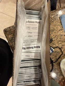 Makeup Remover Wipes 